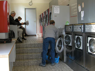 Beeld 2 Wasserette Nan