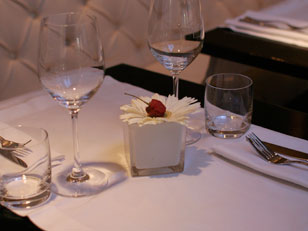 Beeld 2 Dendy Bar Restaurant 