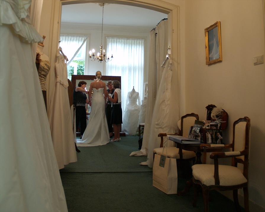 afbeelding Fidelite Bruidsmode